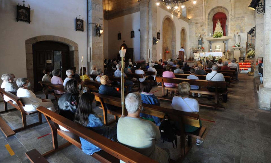 El Covid-19 priva A Ponte Vella  de la visita que cada año le ofrece Nosa Señora dos Remedios