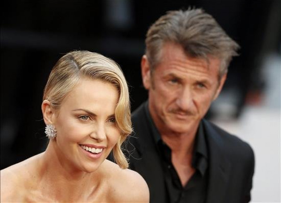 Charlize Theron y Sean Penn, la pareja del día en Cannes