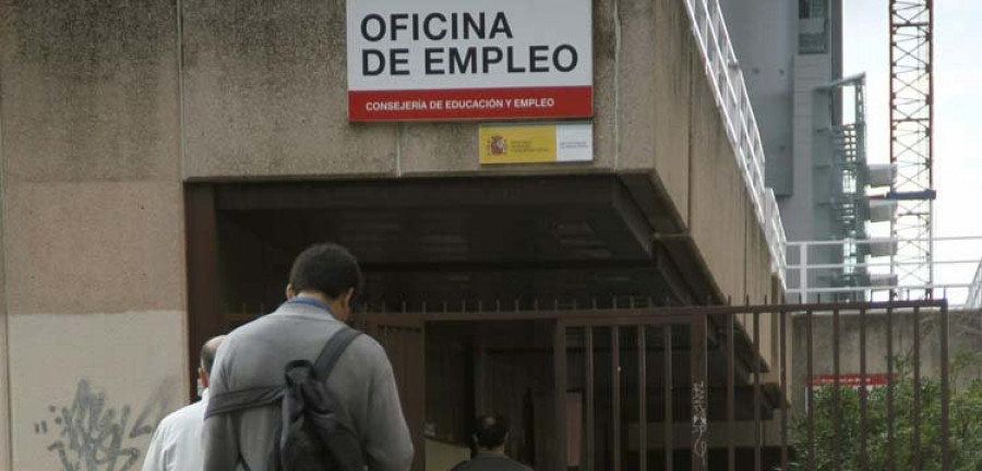 Galicia figura como la tercera comunidad en la que más bajó el desempleo en junio