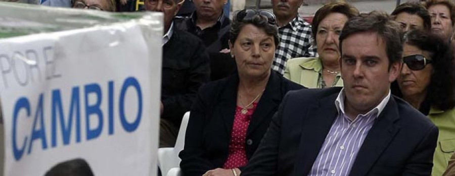 Campos ejerció el domingo de apoderado del PP en una mesa