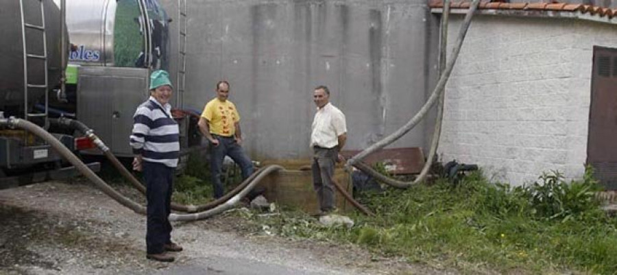 Arteixo reduce las pérdidas de  la red del agua en 22.000 metros cúbicos en comparación con 2013