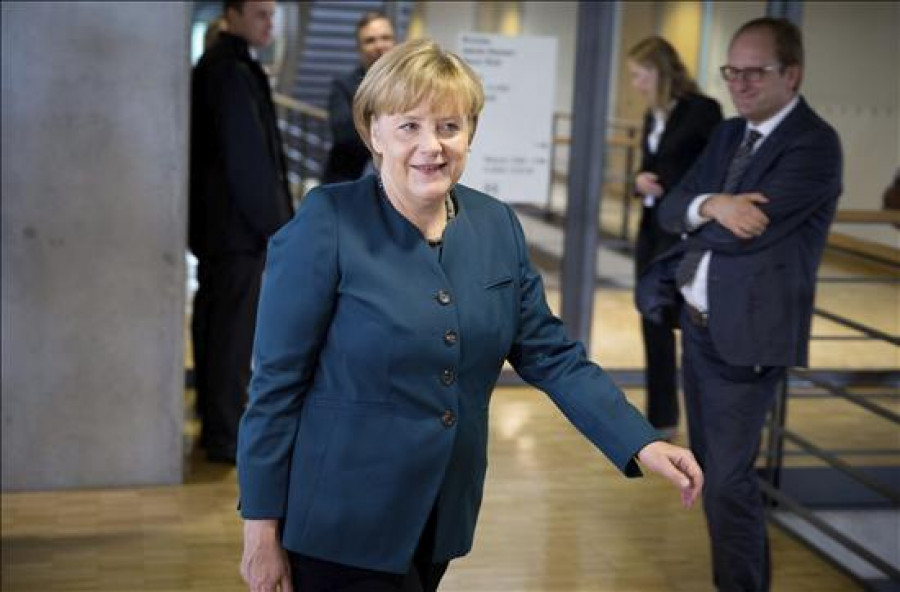 Reducir la deuda e invertir en educación son las prioridades de Merkel