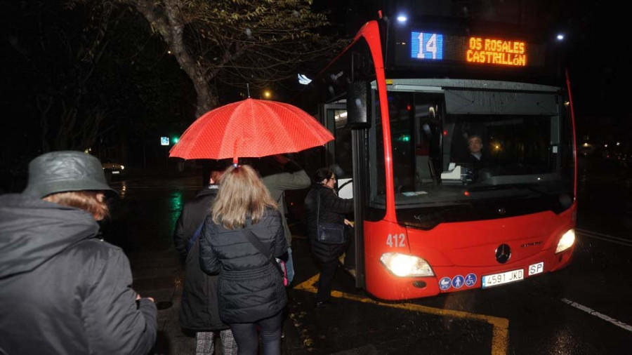 La línea 14 del autobús urbano es la más utilizada, con cerca  de 2,5 millones de viajeros