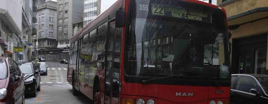 La oposición se rebela contra la subida de las tarifas del bus fijada para 2013