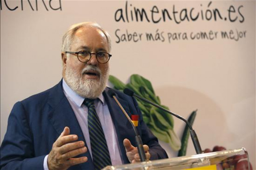 Arias Cañete destaca la innovación e internacionalización del sector hortofrutícola