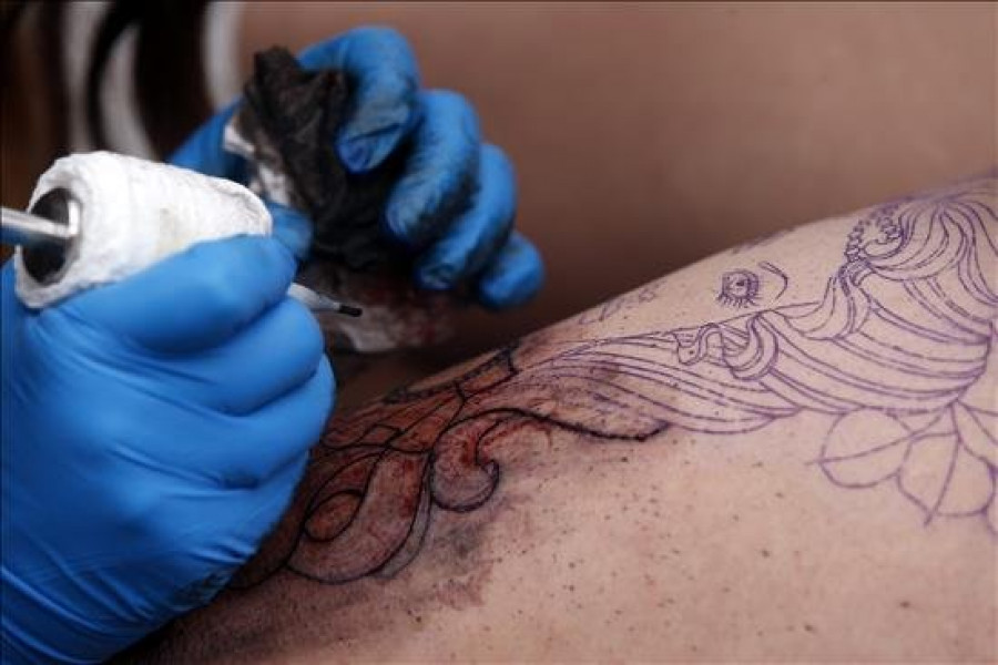 Un centenar de tatuadores se dan cita desde este viernes en A Coruña en una convención internacional