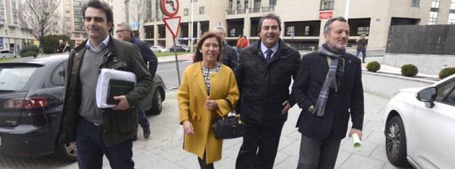Los aspirantes para suceder a Negreira mantienen hasta el final las incógnitas