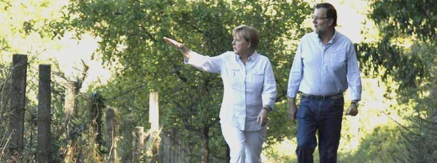 Turismo califica de impagables las imágenes de Angela Merkel  en el Camino de Santiago