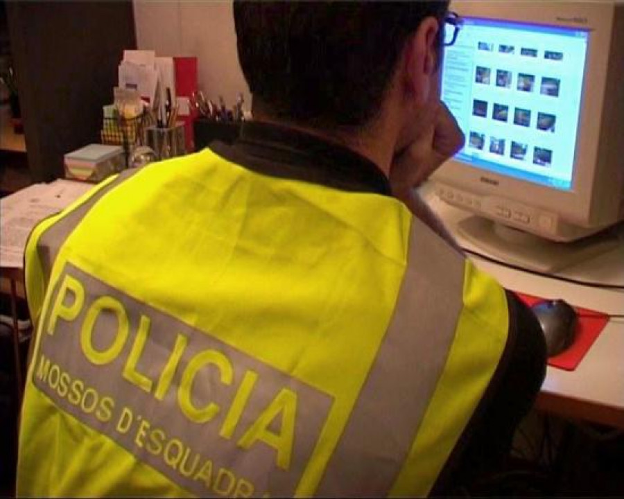 Ingresa en prisión un joven que acosó sexualmente a 25 menores por Internet