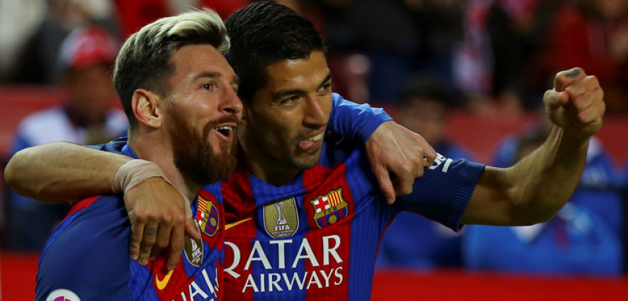 Leo Messi y Luis Suárez apagan a  un Sevilla que solo brilló a medias