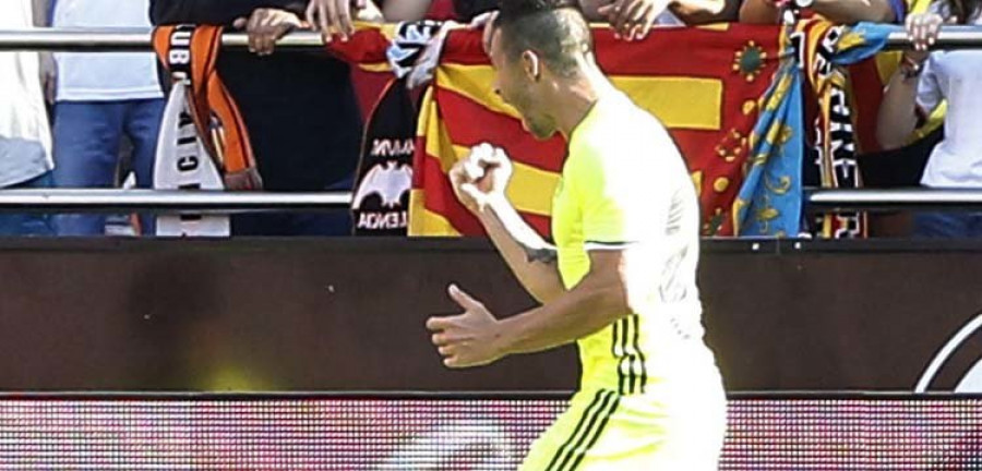 El Valencia cae al pozo al perder en Mestalla ante un Betis superior