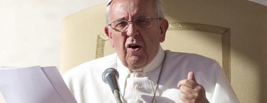 El papa insta a que no se anuncie el Evangelio "a bastonazos inquisitorios"