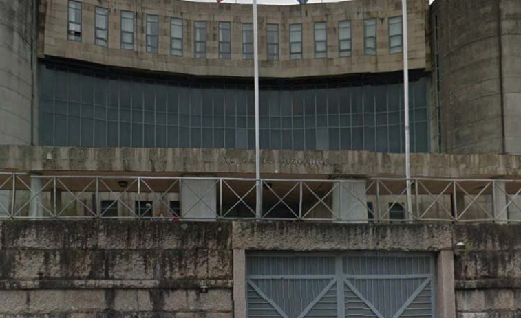 Audiencia de A Coruña rebaja las penas a cuatro acusados de delitos sexuales