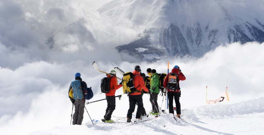 Tres alpinistas españoles mueren en una avalancha de nieve en Suiza