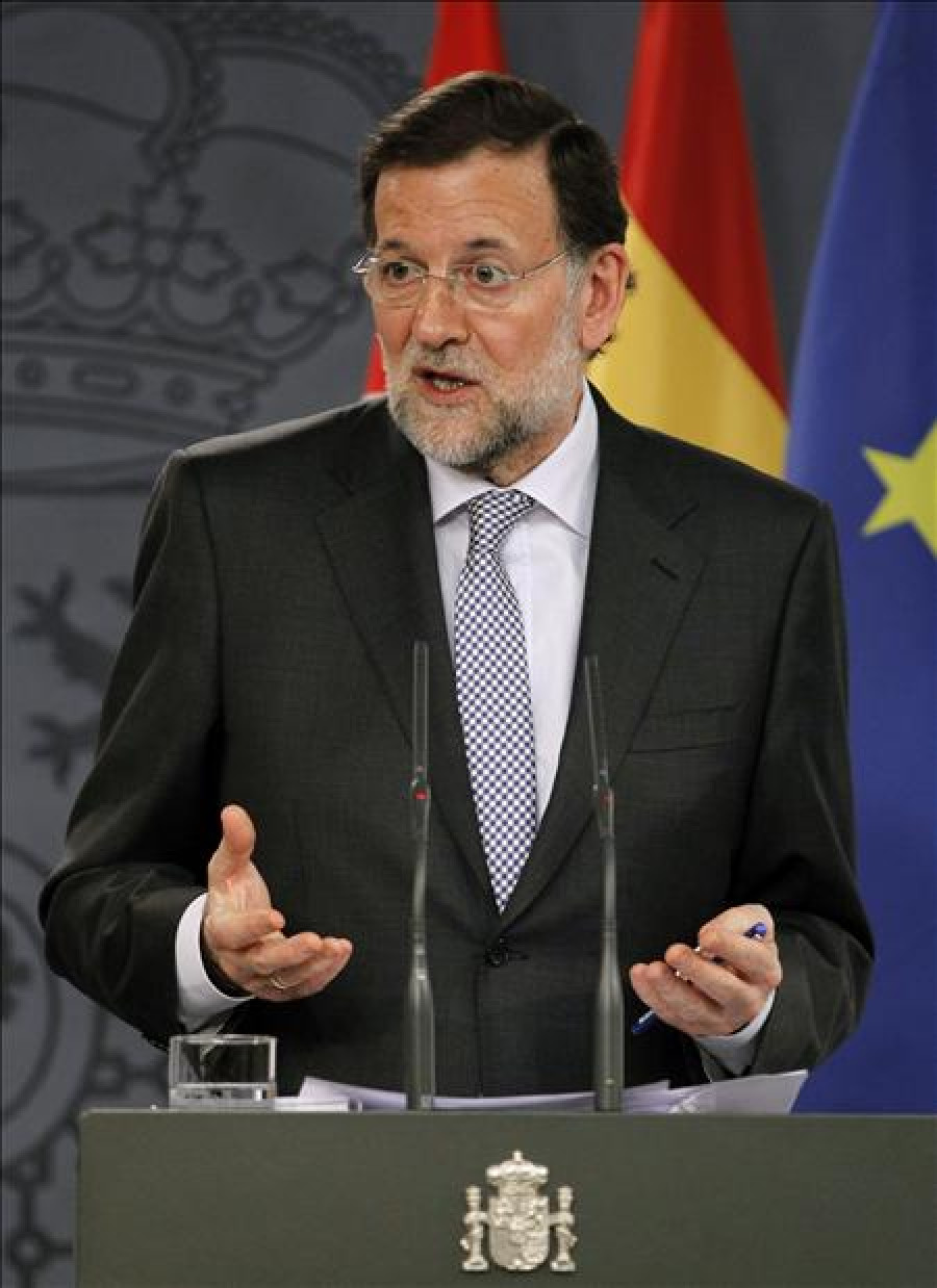 Rajoy apela a generar estabilidad en Cataluña tras varios meses "perdidos"