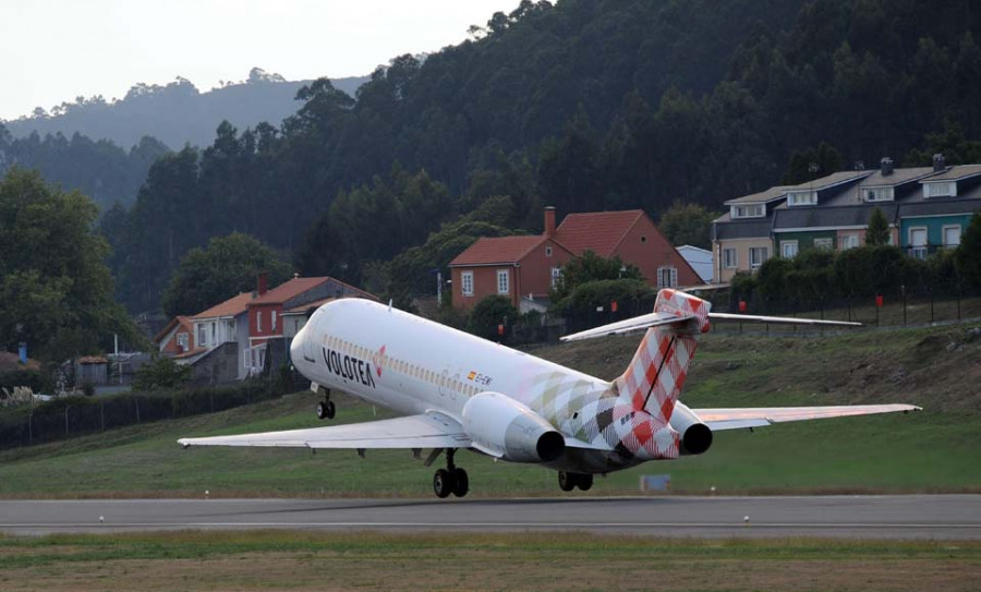 Volotea dice adiós a Alvedro, el único aeropuerto que abandona tras la pandemia