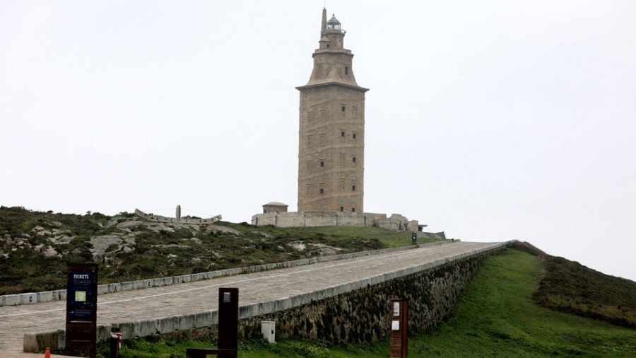 “¡Es que Irlanda desde la Torre de Hércules no se ve!”