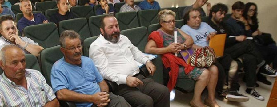 ARTEIXO - Los vecinos de Pastoriza logran una reunión por el tren a Langosteira