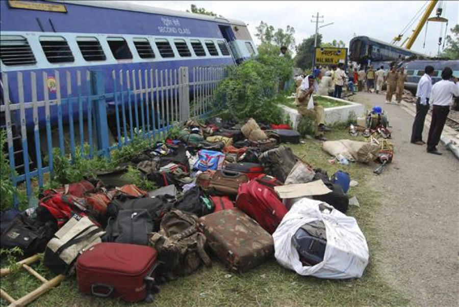 Al menos 32 muertos al ser arrollados por un tren en el norte de la India