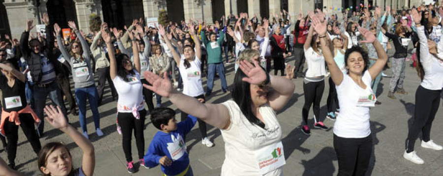 Asperga muestra las caras del asperger y el parkinson se hace visible bailando