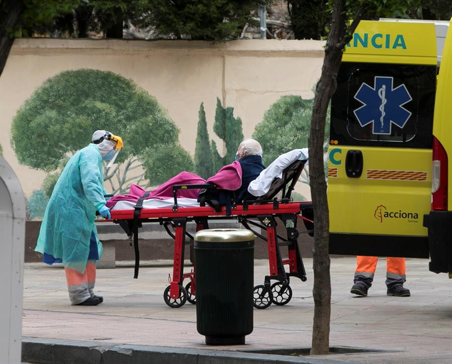 España suma 123 muertes con Covid-19, la menor cifra en casi dos meses