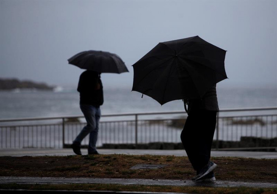 Alerta en A Coruña: el ciclón "Miguel" golpea con fuerza