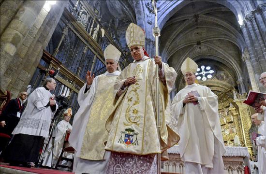 Lemos Montanet toma posesión como nuevo Obispo de Ourense