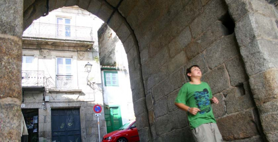 Reportaje | La “alcabala” de la ciudad con más arcos medievales de Galicia