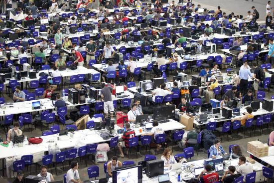 Unos 8.000 participantes dan inicio a la séptima Campus Party en Brasil