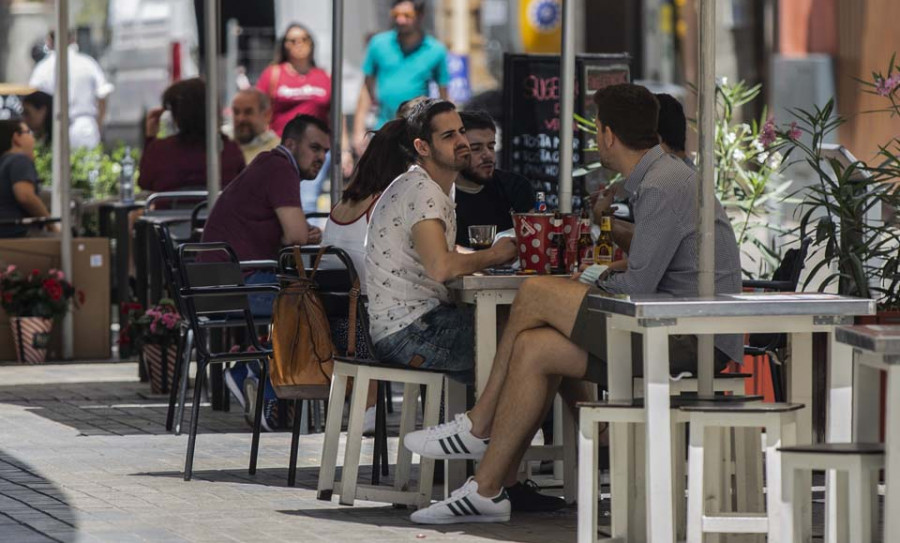 Empresas turísticas y hosteleras podrán solicitar a la Xunta ayudas de hasta 12.000 euros para digitalización