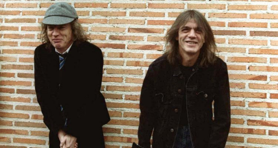 Fallece Malcolm Young, el legendario guitarrista y “fuerza motora” de AC/DC