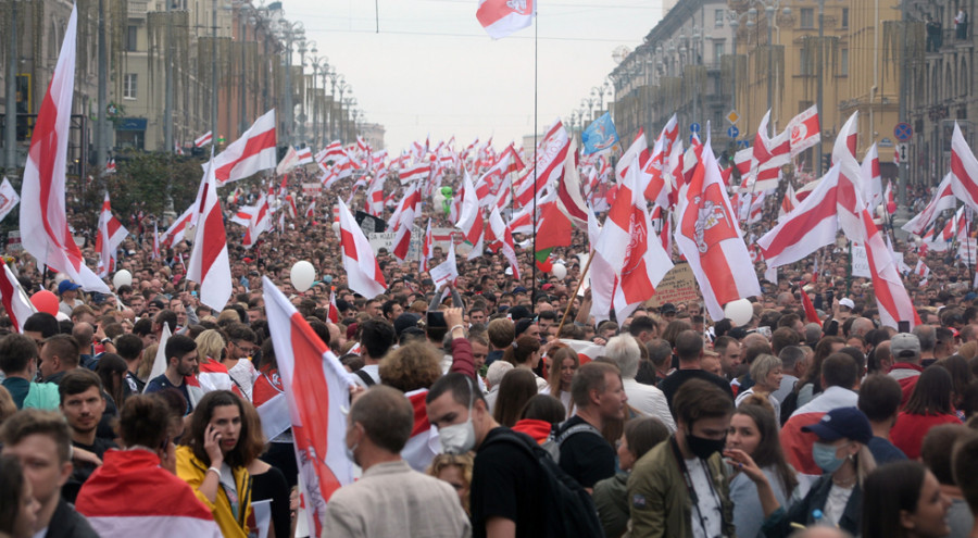 Los bielorrusos vuelven a las calles para exigir la renuncia de Lukashenko