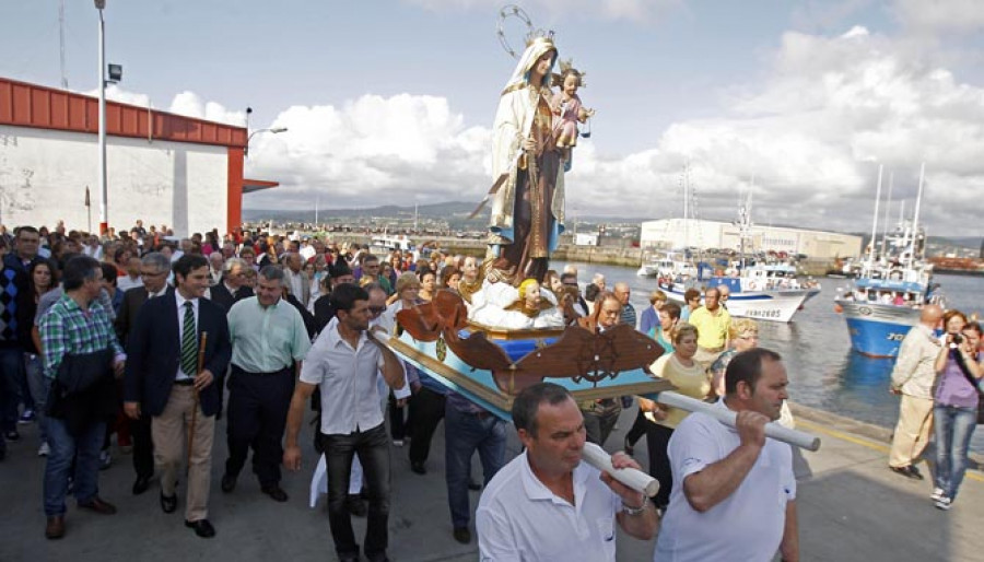 Miles de personas asistieron a la procesión marítima