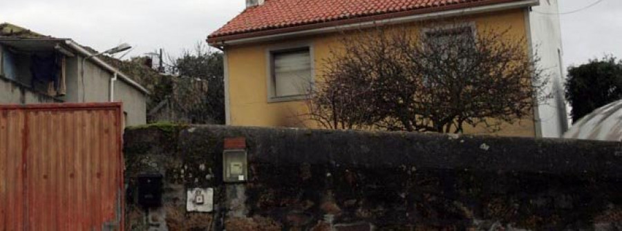 ARTEIXO-Una octogenaria muere por inhalación de humo durante el incendio de una casa