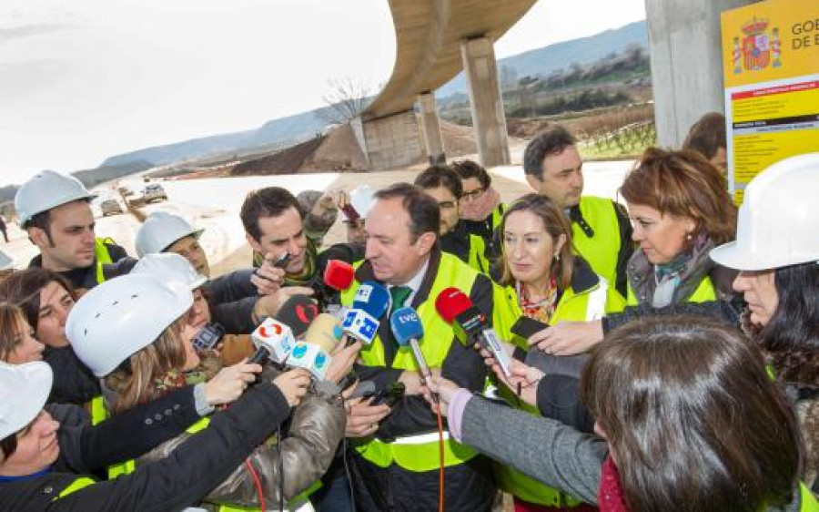 Pastor prevé la apertura de la Autovía del Cantábrico en Galicia en febrero