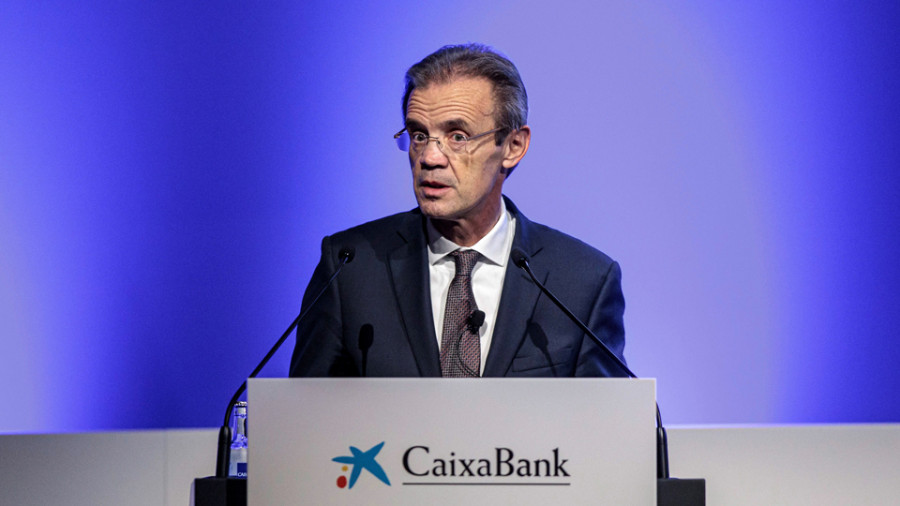 CaixaBank ultima su fusión y el Sabadell avanza en solitario con nueva dirección