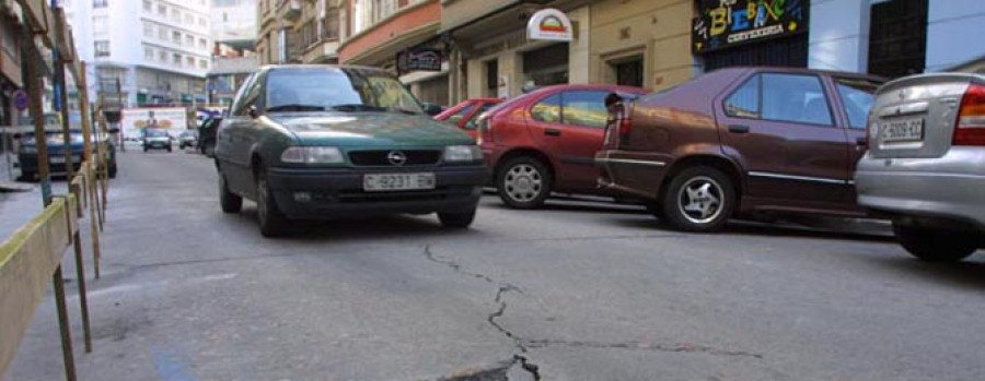 La segunda fase de la obra de la calle de Pardo Bazán durará cuatro meses