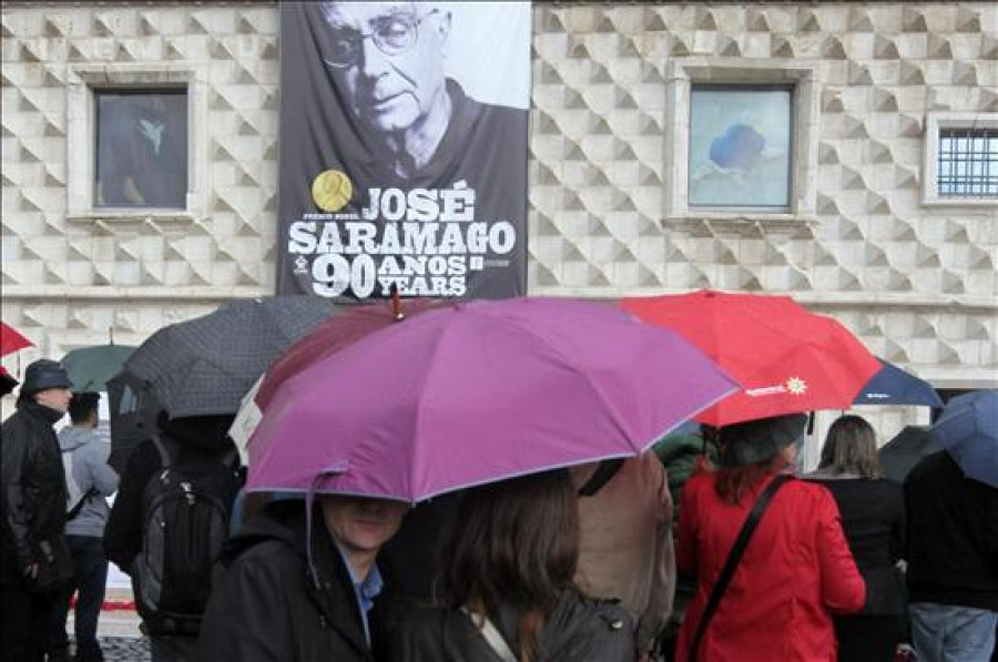 Lisboa se "desasosiega" para recordar a Saramago en su noventa aniversario