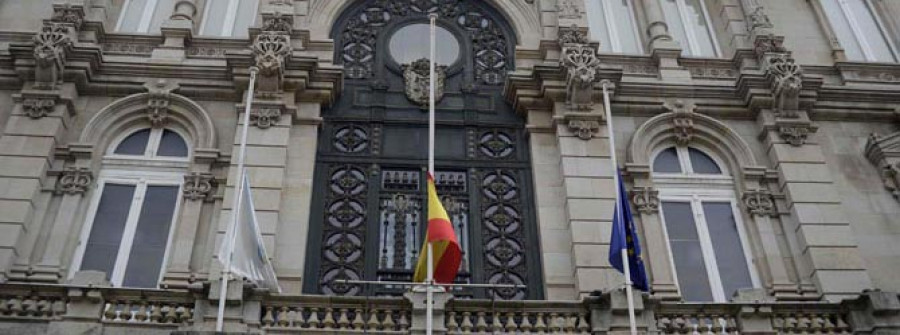 El Ayuntamiento decreta siete días  de luto y suspende todos sus actos