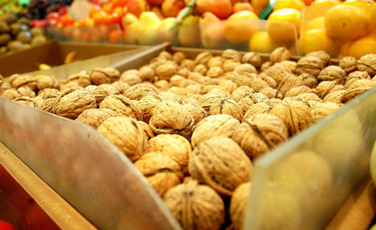 Unas nueces provocan un altercado que obliga a acudir a la Policía a un comercio de Lugo