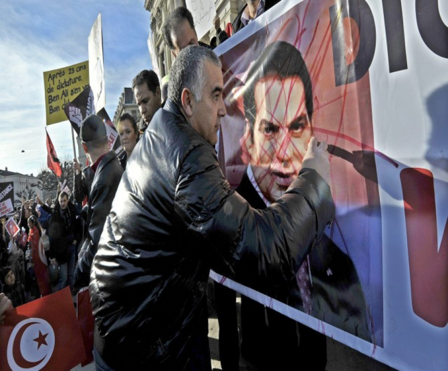 Cadena perpetua para Ben Ali por "complicidad" en la muerte de manifestantes