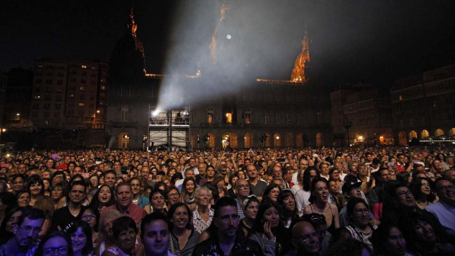 La Marea Atlántica deja las fiestas de María Pita completas “al 70%”