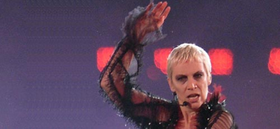 La cantante escocesa Annie Lennox  se casa, a los 57 años, por tercera vez