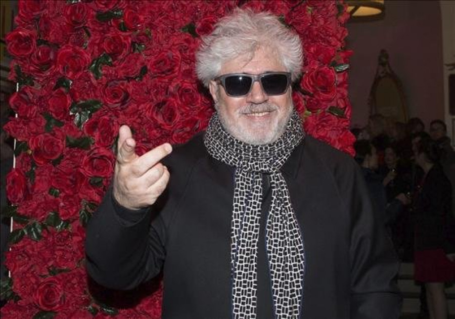 Almodóvar busca en la sierra de Huelva localizaciones para su nueva película