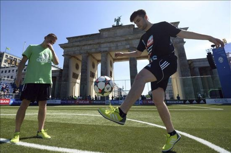 Berlín despliega una 'alfombra verde' para dar la bienvenida a la Champions