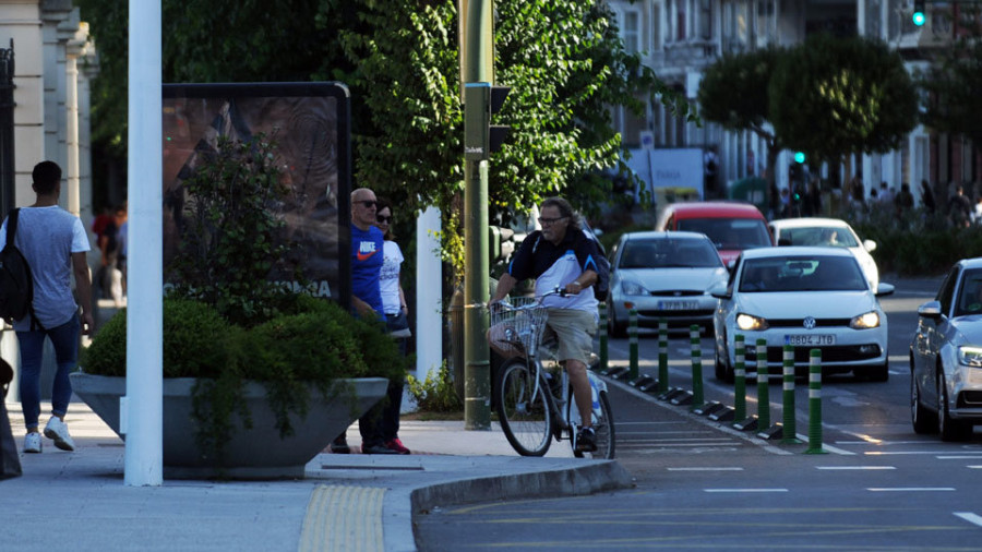 El Ayuntamiento modificará la mayoría del carril bici para mejorar su seguridad