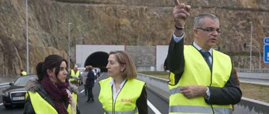 Fomento estrenará la AC-15 en marzo tras readaptar su túnel a la normativa