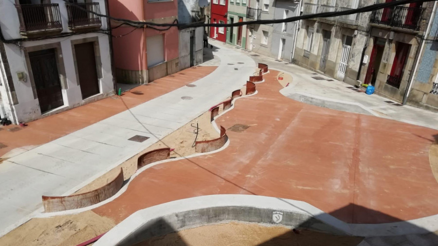 La obra de la vilaxoanesa calle Vázquez Leis sigue a buen ritmo e inicia su tramo final