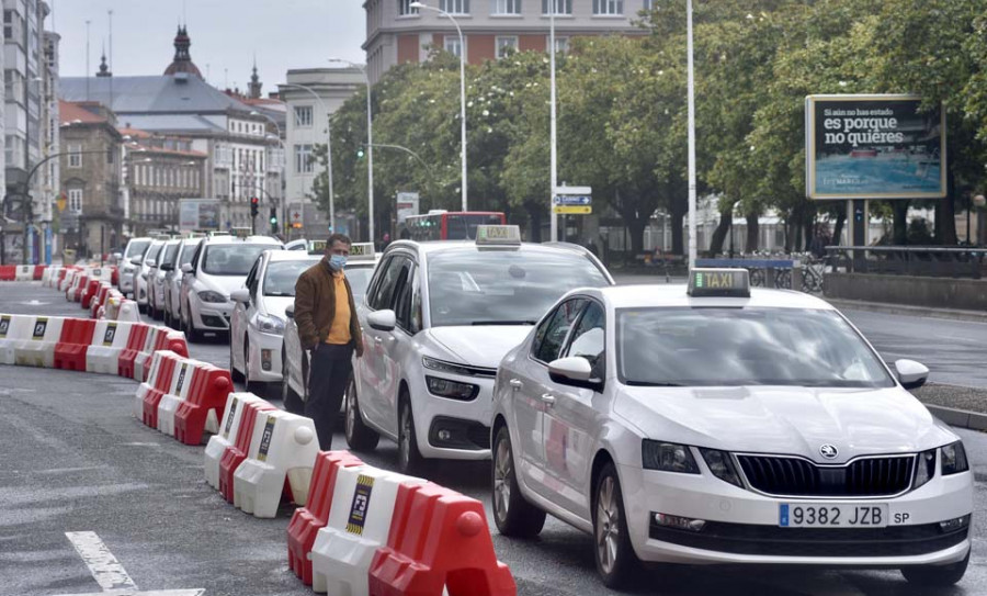 El recrudecimiento de la pandemia reduce un 50% los viajes en taxis