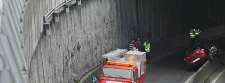 Un accidente en el túnel de O Seixal causa grandes retenciones en la N-VI